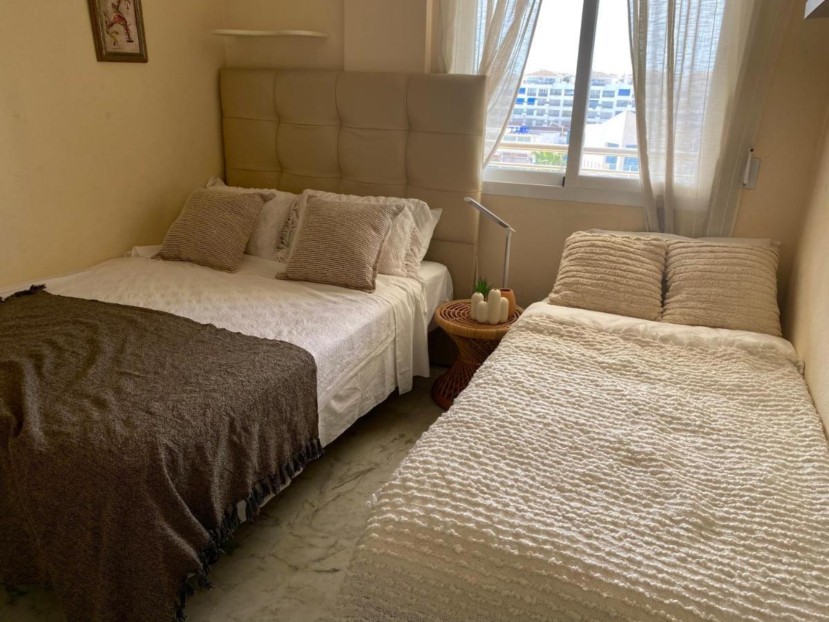 Exclusive Puerto Banus Beach Apartment Free Parking Wifi & Swimming Pool Marbella Bagian luar foto