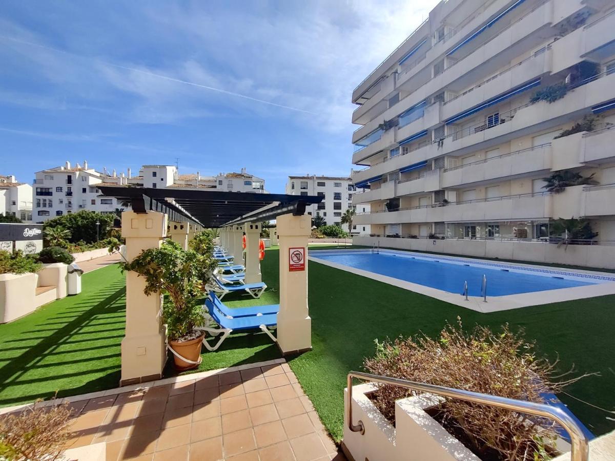 Exclusive Puerto Banus Beach Apartment Free Parking Wifi & Swimming Pool Marbella Bagian luar foto